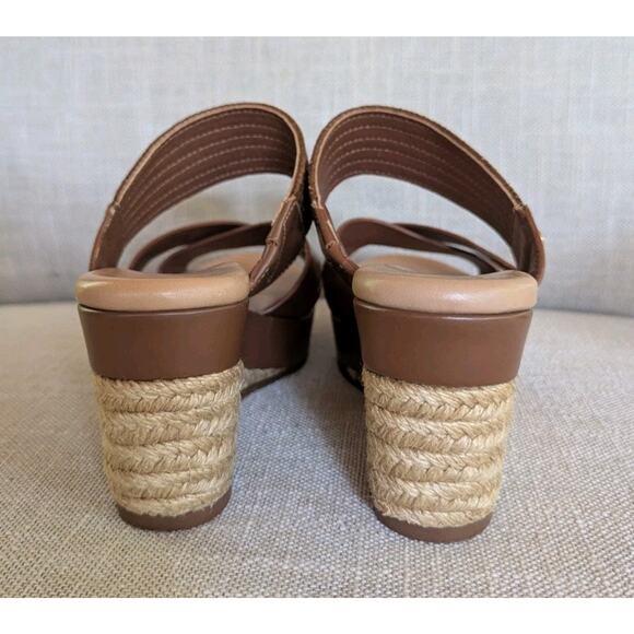 UGG Womens Adriana Wedge Platform Sandal Brown US Size 8 EU 39 Excellent - Picture 4 of 9